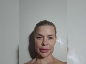 TO4KAGi webcam bongacams model stream image