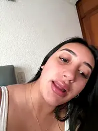 Hannahoff webcam model stream image