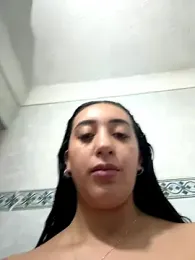 Hannahoff webcam model stream image