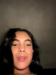 NAUGHTY_LITTLE_18 webcam model stream image