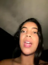 NAUGHTY_LITTLE_18 webcam model stream image