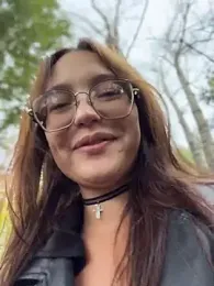 LunaMood webcam model stream image