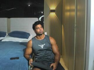 Sebasstian Toro webcam model stream image