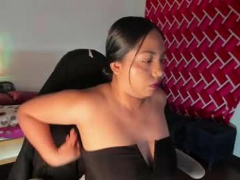 emiily15_ webcam model stream image