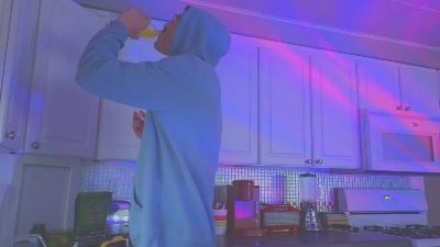 AlexMeadows webcam model stream image