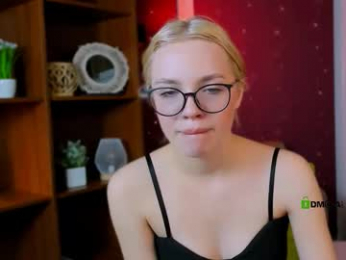 moon_shine25 webcam model stream image