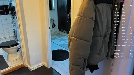 SwingWingWomanSweden webcam model stream image