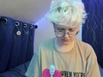 sparkling_water_hate_club webcam model stream image