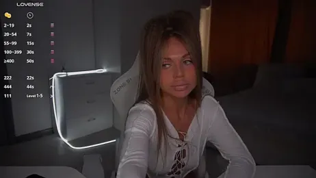 Evelinka webcam stripchat model stream image