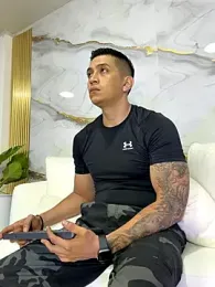 blackbullger_ webcam model stream image