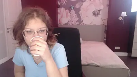 AngelinaLow webcam model stream image