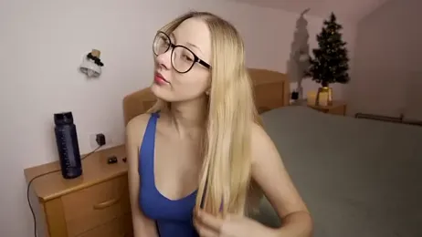 foxeslovefoxes webcam stripchat model stream image