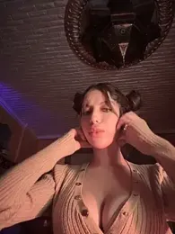 Queentaraf999 webcam model stream image