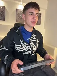 AdrianRinaldi webcam model stream image