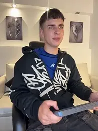 AdrianRinaldi webcam model stream image