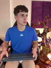 AdrianRinaldi webcam model stream image