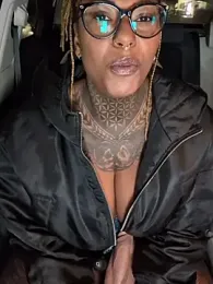 DarkDea webcam model stream image