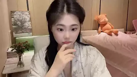 suki-1 webcam model stream image