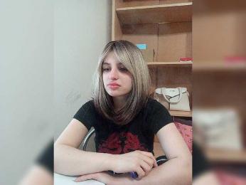 Rshsujdensay webcam bongacams model stream image