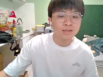 Yang_571 webcam model stream image