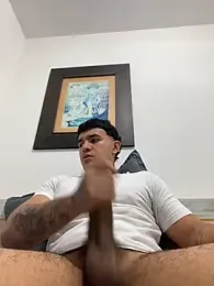 TysonAn webcam model stream image