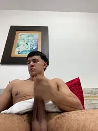 TysonAn webcam model stream image