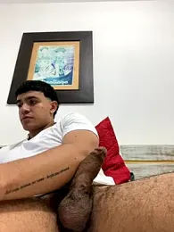 TysonAn webcam stripchat model stream image