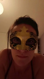 Misspoussy webcam model stream image