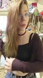 OnnaaH webcam model stream image