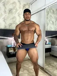 Travis_lenox_ webcam model stream image