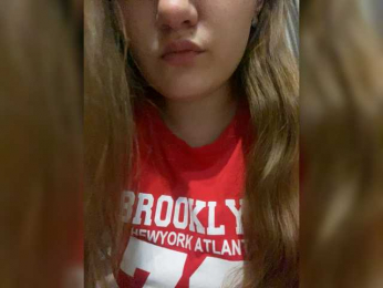 Regina-Lynne webcam model stream image