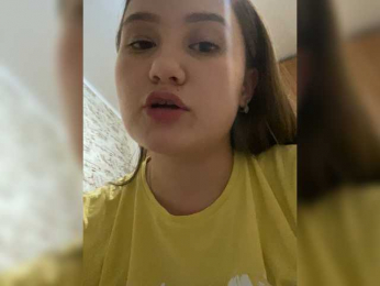 Regina-Lynne webcam model stream image