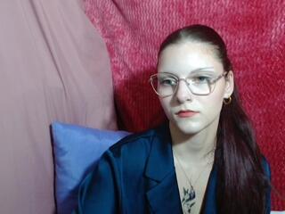 Claudia Bolton webcam model stream image