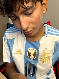 Leonarrrd_01 webcam model stream image