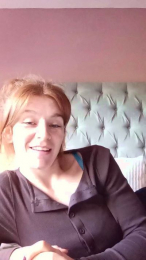 Housewife_Kirst webcam model stream image