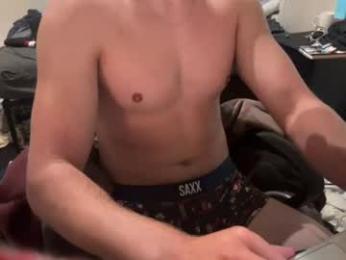 whiteboi_twinkslut webcam model stream image