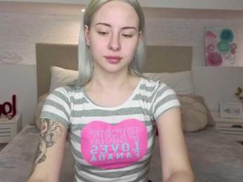 Bella-crazyy webcam model stream image