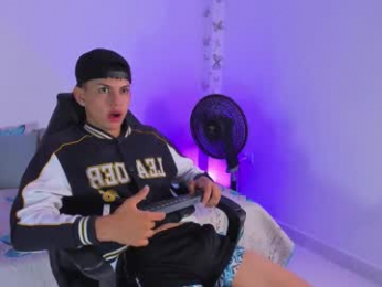 axel_cody_ webcam model stream image