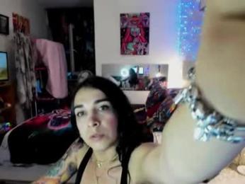 sara_hot_treat webcam model stream image