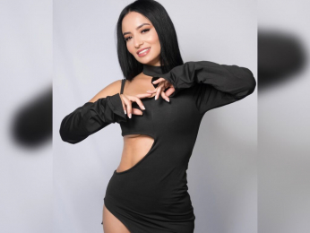 AlexaTovar webcam model stream image