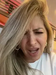 _Abril-Office1 webcam model stream image