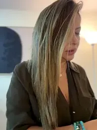 _Abril-Office1 webcam model stream image