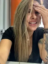 _Abril-Office1 webcam model stream image