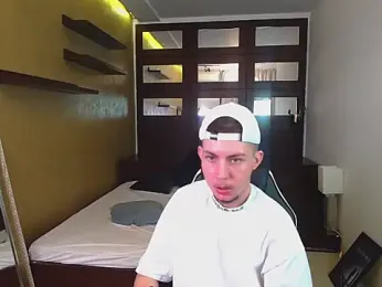 KrewVaughn webcam model stream image