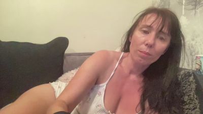 Hotbabe2019 webcam model stream image