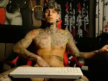 Molotov_Explosive webcam model stream image