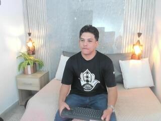 Dominic Taylor webcam model stream image