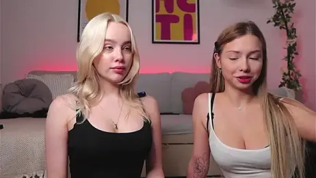 april_blush webcam model stream image