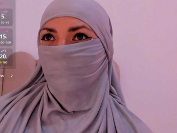 naylaa- webcam model stream image