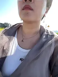 Liqinqin webcam model stream image